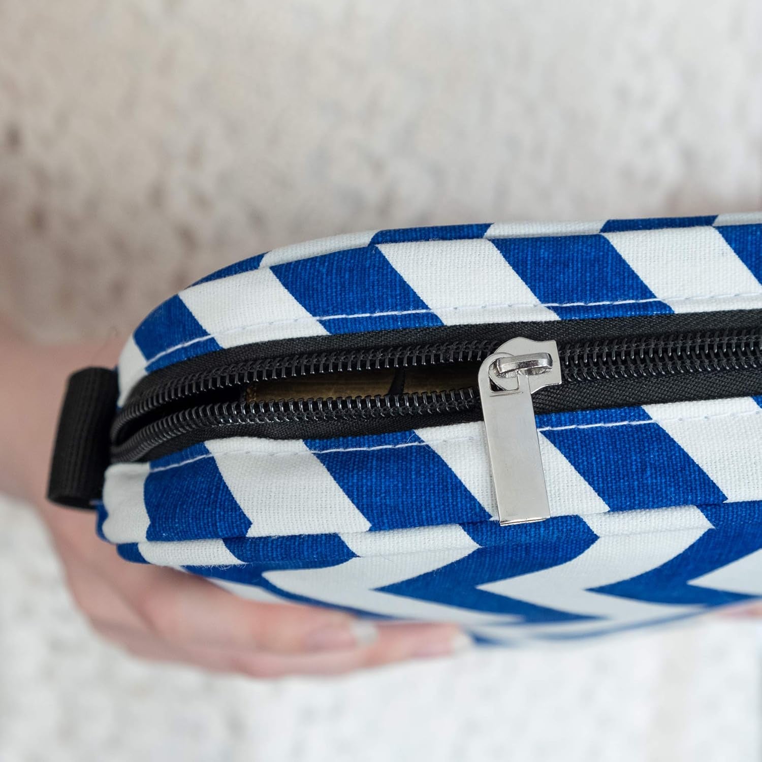 Premium Canvas Compact Bible Cover with Carrying Handle, Book Protector with Pockets Colorful Chevron Bible Case with Zipper and Pen Holder for Women, Girls, Ladies (Navy Chevron)